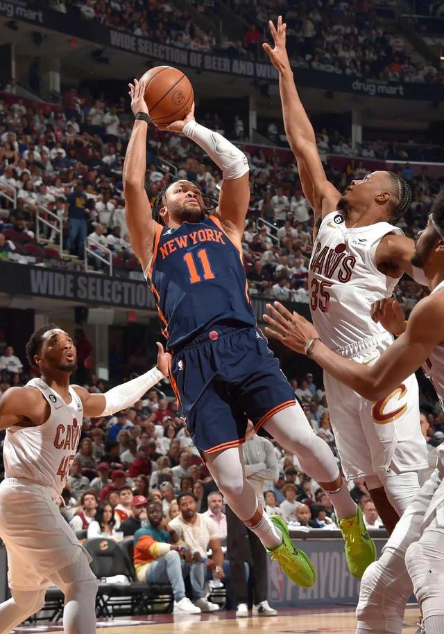 关于加时末段亚特兰大扳平良机：NBA常规赛节点到来；压力陡增；资深球员宣示担当的信息-开云体育官网